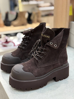 Ботинки из натуральной замши