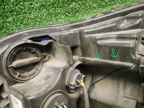 Битая Фара правая Subaru XV 2 GT (2017-2021) LED