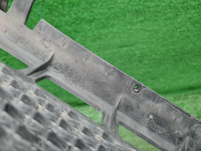 Решетка радиатора Mercedes E W213 (2016-2021) AMG