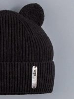 Шапка вязаная демисезонная с ушками