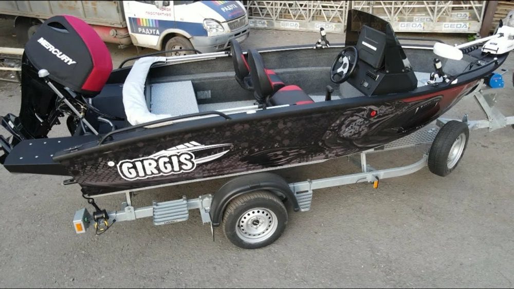 Лодка Гиргис 440 Консоль