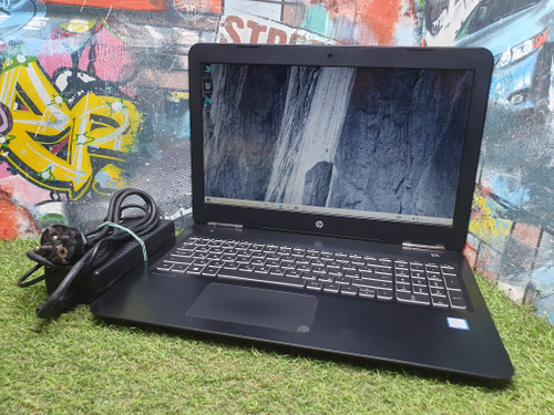 Ноутбук HP i5-7/6Gb/GTX950M 2GB/FHD/PAVILION 15-bc304ur