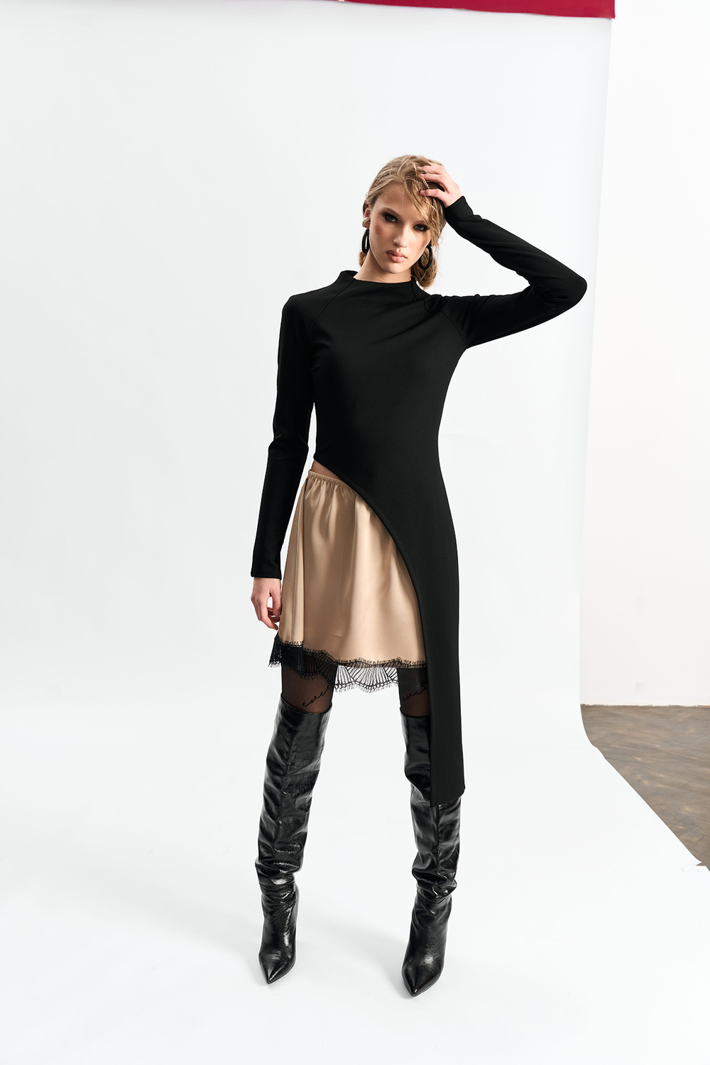 Мини-юбка с кружевом 1264 золото