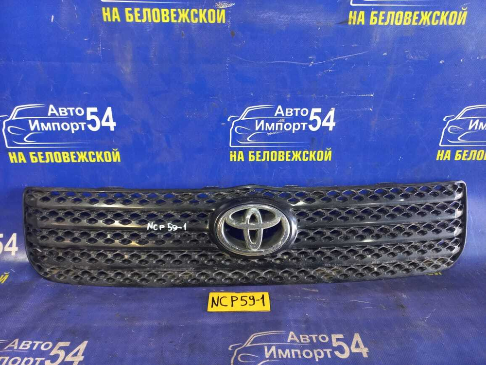Решетка радиатора TOYOTA SUCCEED 2003