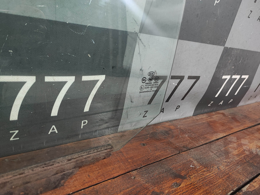 Стекло двери задней левой Kia Picanto 1 04-11 Б/У Оригинал 8341107000