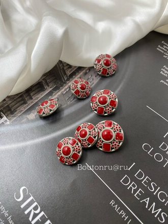 Пуговицы серебристые с квадратными деталями и бордовой эмалью