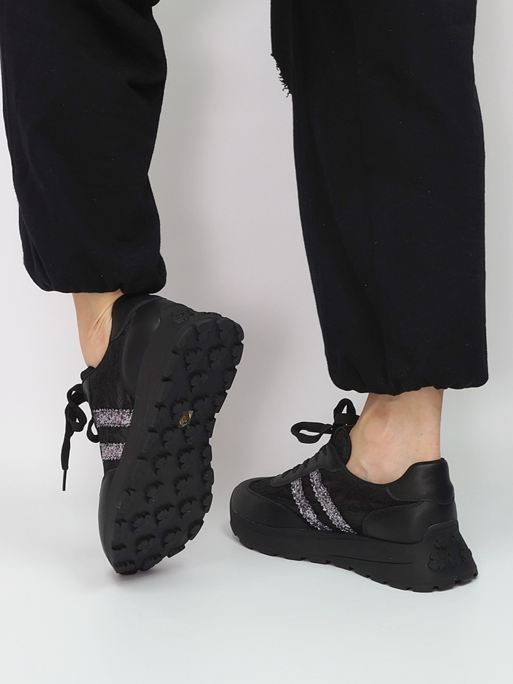 Кроссовки женские летние