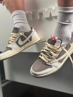 Кроссовки Nike Air Jordan & Travis Scott