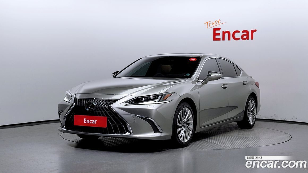 Lexus ES300h 7 Generation Executive (03.2023)