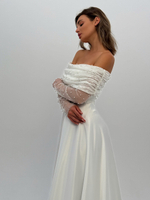 Свадебное платье с жемчугом