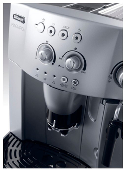 Кофемашина DeLonghi ESAM 4200.S