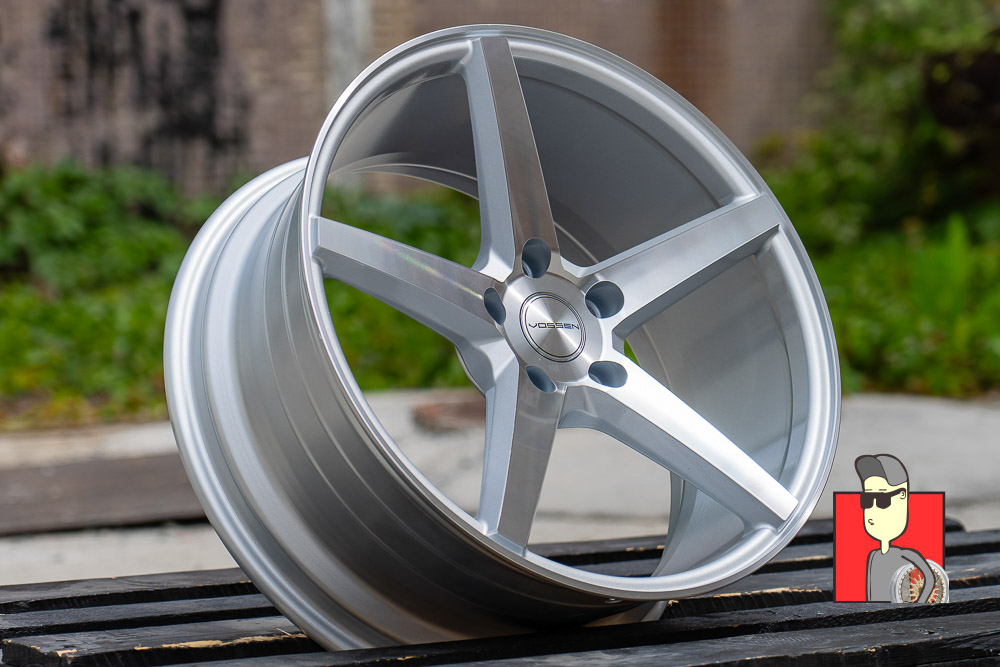 Комплект дисков Vossen VPS-303 18x8 et35 5x114.3