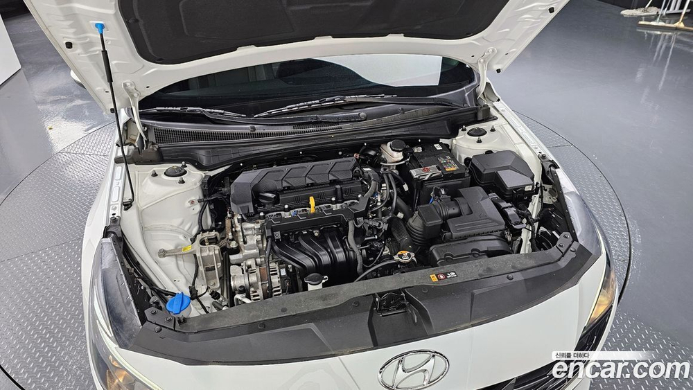 Hyundai Avante (CN7) 1.6 (09.2021)