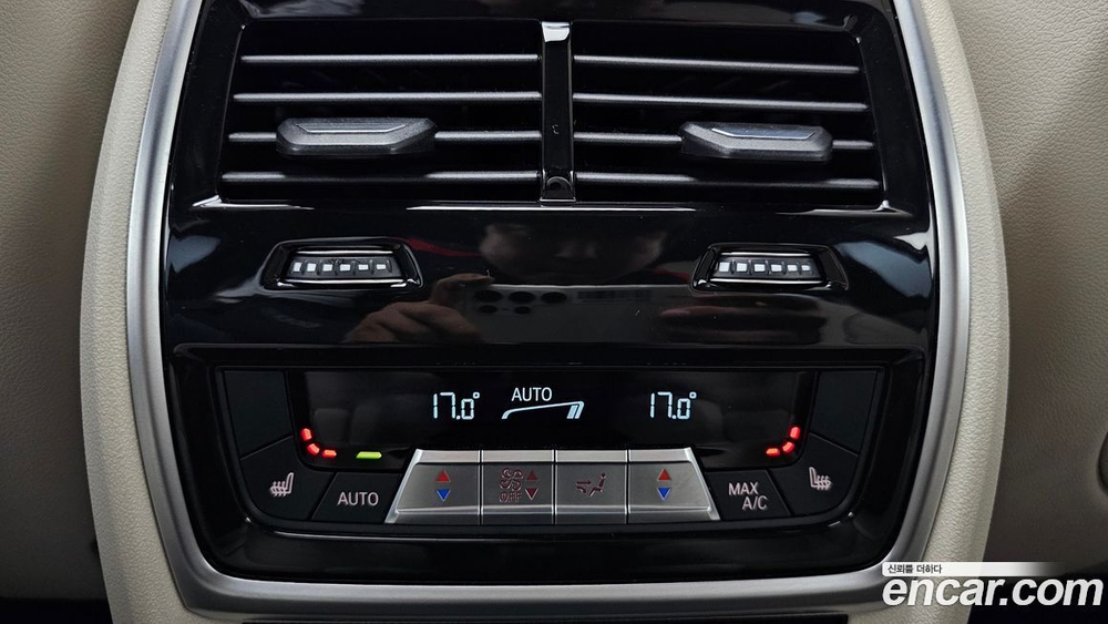 BMW X7 (G07) M50i 6-и местный (07.2022)