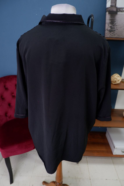 Блузка лаконичная 60 размер