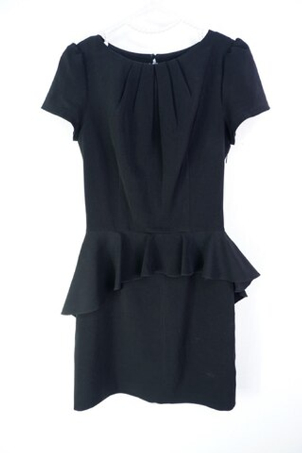 Платье LOVE REPUBLIC с баской для эффектного образа 40 размер