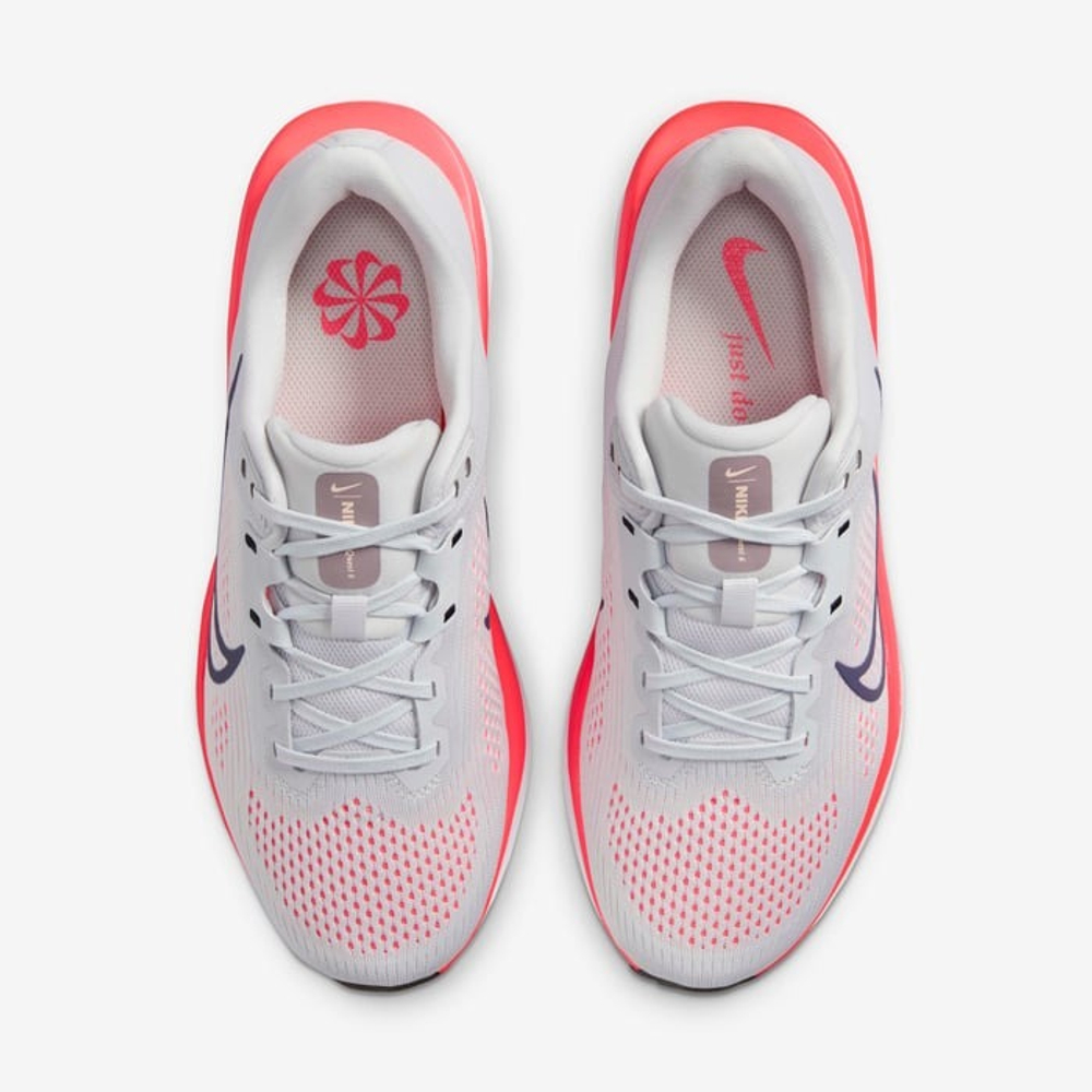 Кроссовки женские NIKE Quest 6