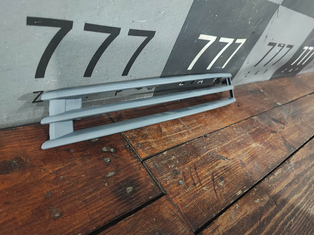 Решетка бампера левая Range Rover 4 (L405) 12-17 Б/У Оригинал LR044733