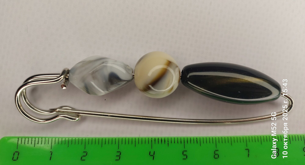 Булавка брошь "Серые камешки" для кардигана, пальто, платков, костюмов, одежды. Бижутерный сплав