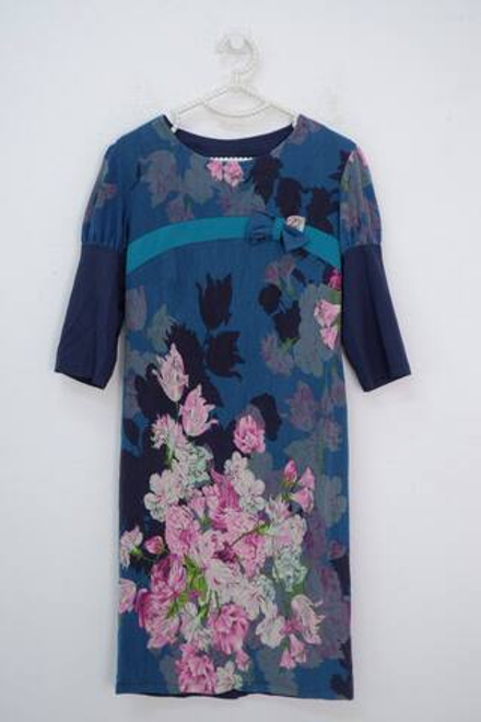 Платье женственное с цветами 40-42 размер