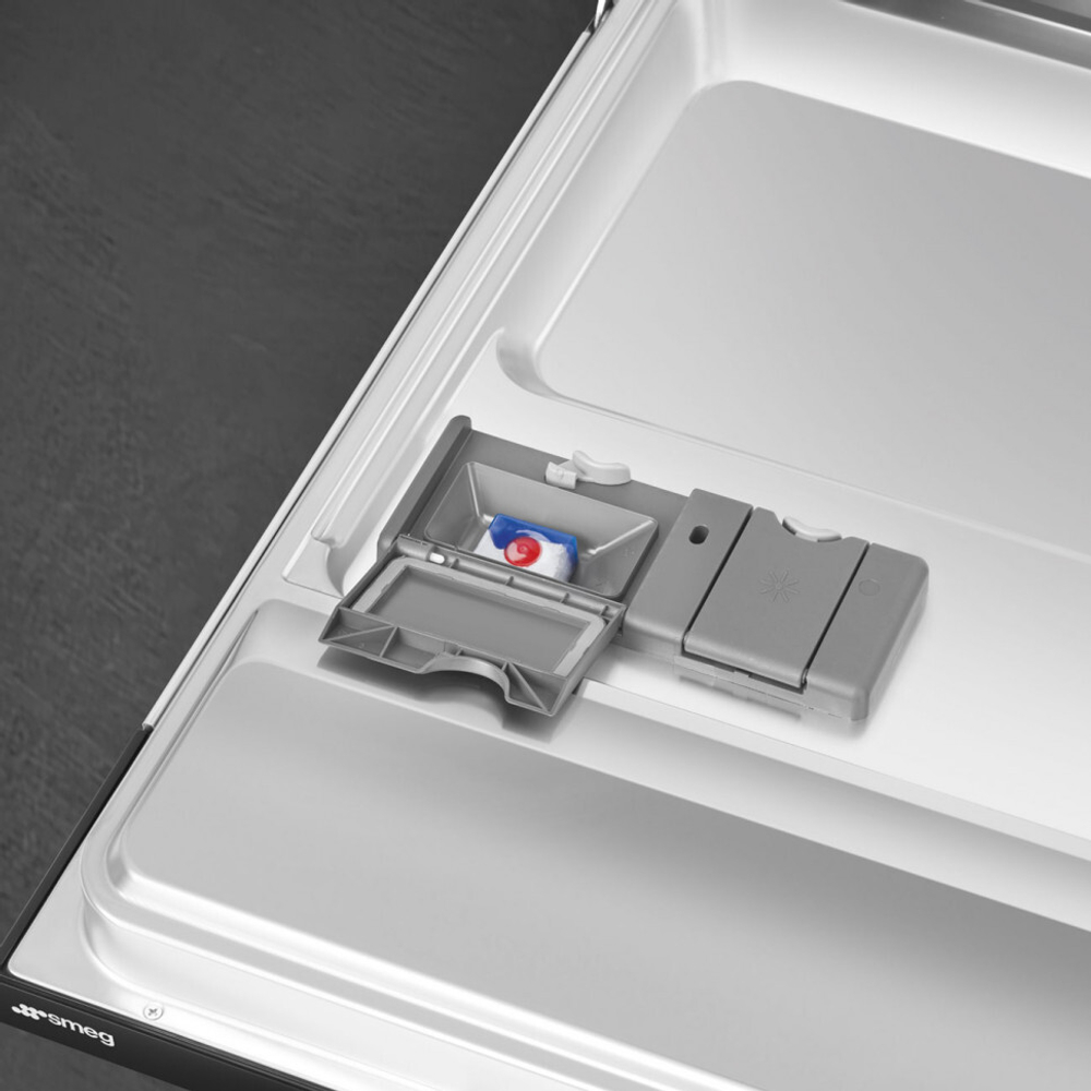 Полностью встраиваемая посудомоечная машина Smeg STL362DQ