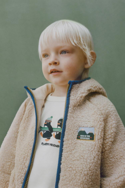 ZARA ФУТБОЛКА С ПРИНТОМ «ПИНГВИНЫ», ЭКРЮ