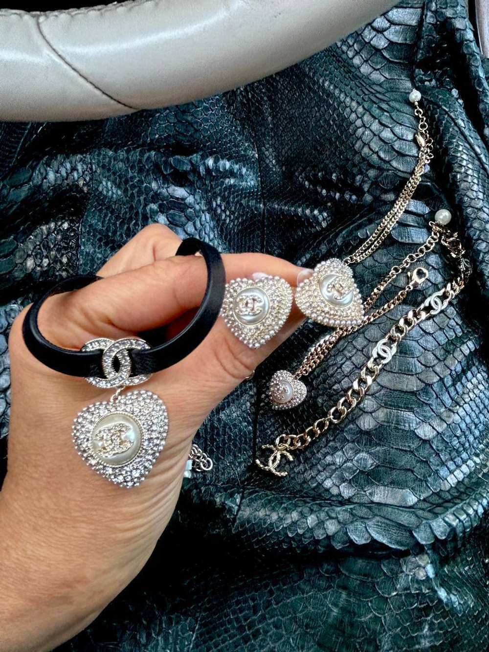 Чокер CHANEL