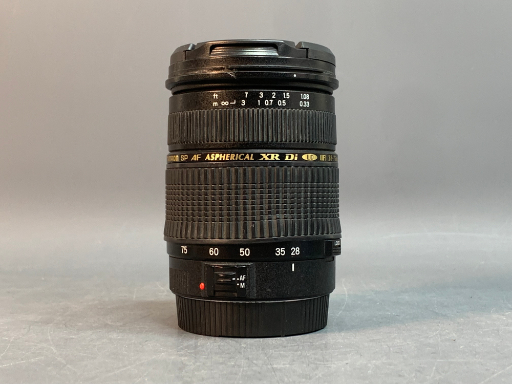 Tamron 28-75mm 2.8 Canon EF нерабочий