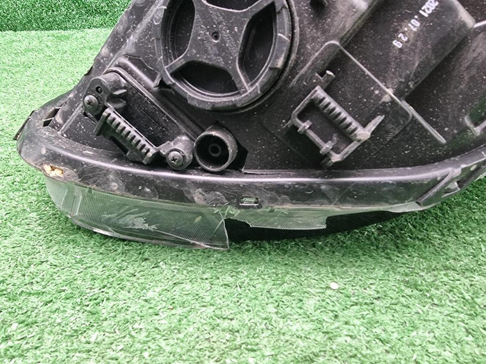 Битая Фара правая Kia Picanto 3 JA (17-21) галоген