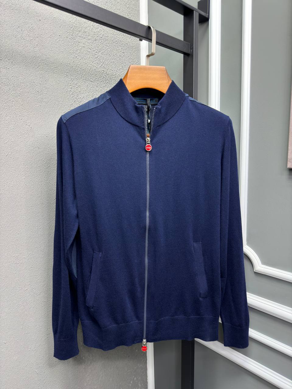 Кардиган Kiton
