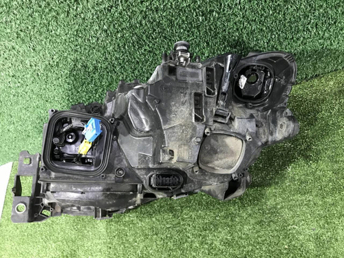 Фара правая Mercedes GLE W166 (2015-2018) LED