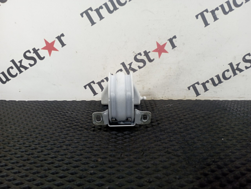 Петля крышки инструментального ящика 2023г