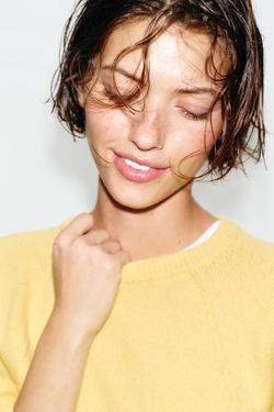 ZARA СВИТЕР С ОБЪЕМНЫМИ РУКАВАМИ, ЖЕЛТЫЙ