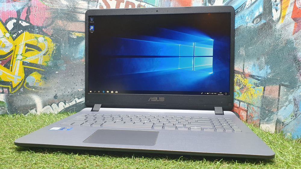 Ноутбук ASUS i5-8/4Gb/FHD/VivoBook F507UA-EJ618T/Windows 10