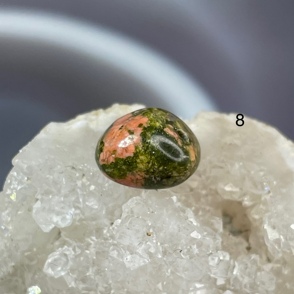 58376 Унакит Бусина галтовка 8-10 мм-9