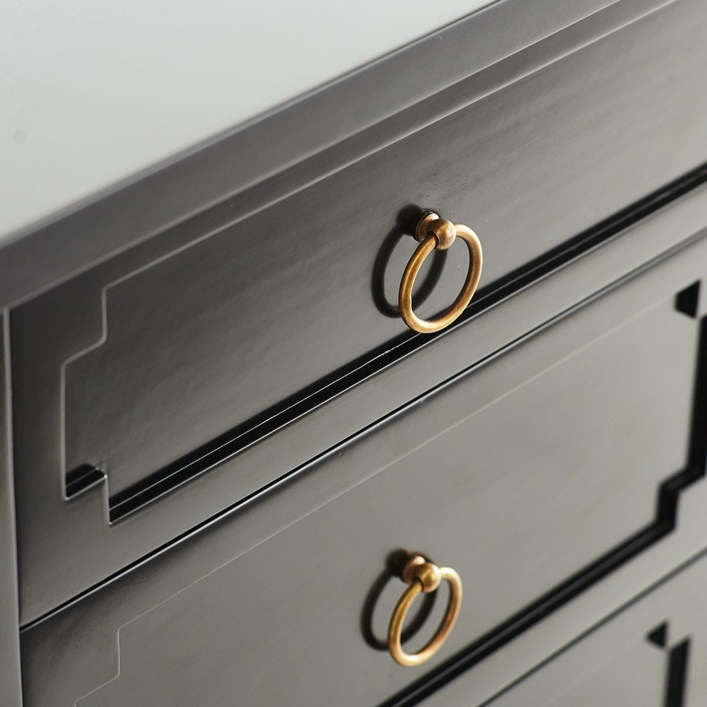 Чёрная тумба “Густав”