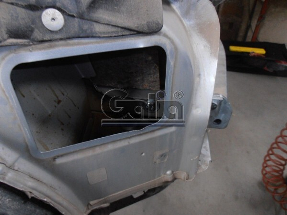 Фаркоп оцинкованный Galia R068A для Renault Grand Scenic II, Scenic II, Megane II хетчбек 2004-2009(паспорт и сертификат в комплекте)(без электрики)