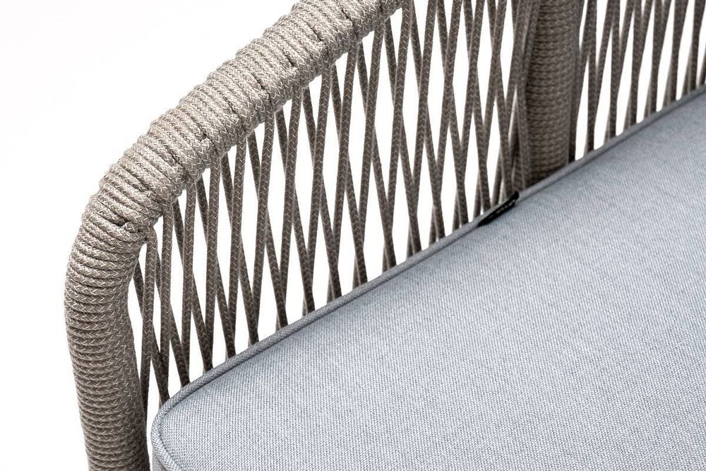 "Канны" кресло плетеное из роупа, каркас алюминий светло-серый (RAL7035) муар, роуп серый меланж круглый, ткань светло-серая