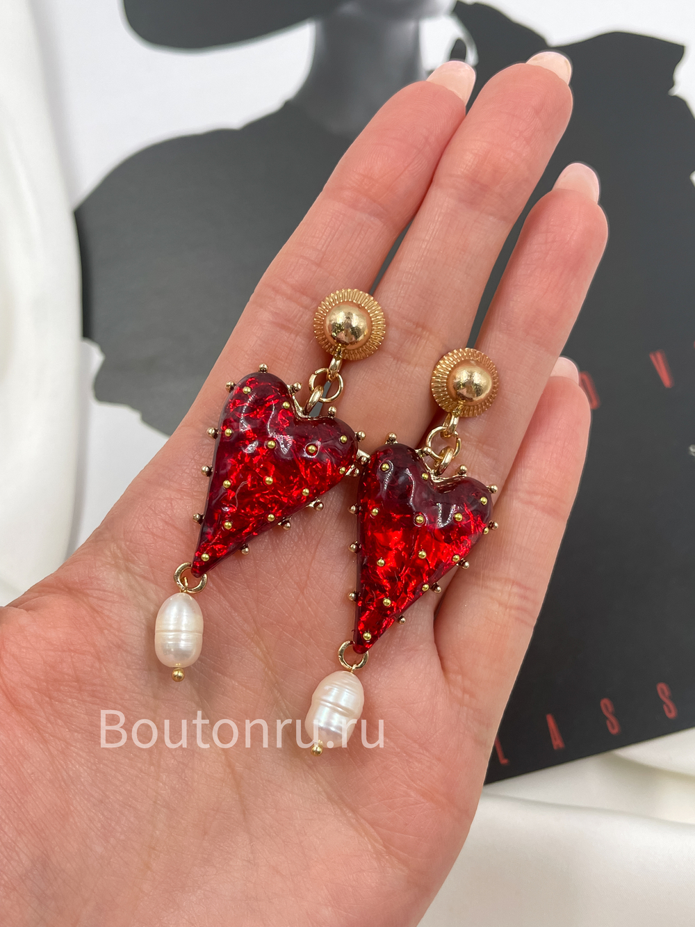 Серьги в форме "Сердца" красные с подвесками из натурального жемчуга