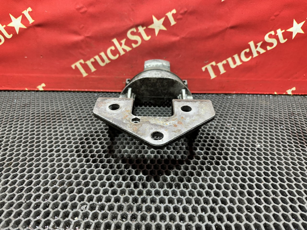 Кронштейн бачка ГУРа