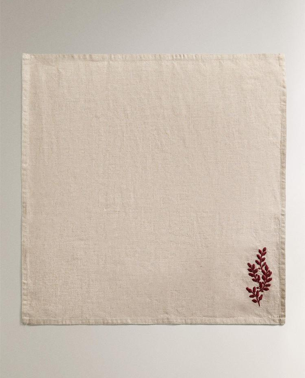 ZARA HOME КУХОННЫЕ ПОЛОТЕНЦА С РОЖДЕСТВЕНСКОЙ ВЫШИВКОЙ (НАБОР ИЗ 2 ШТ.), КРАСНЫЙ