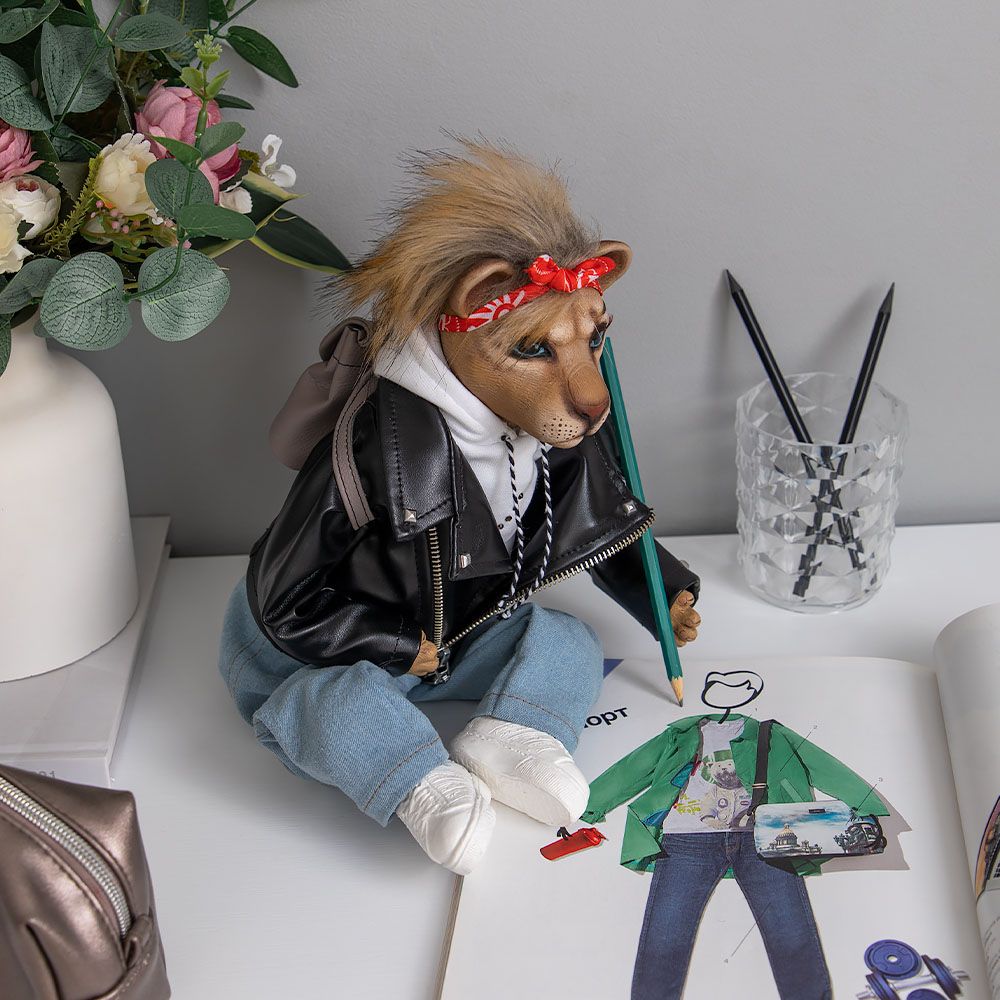 Кукла коллекционная Львица Викки