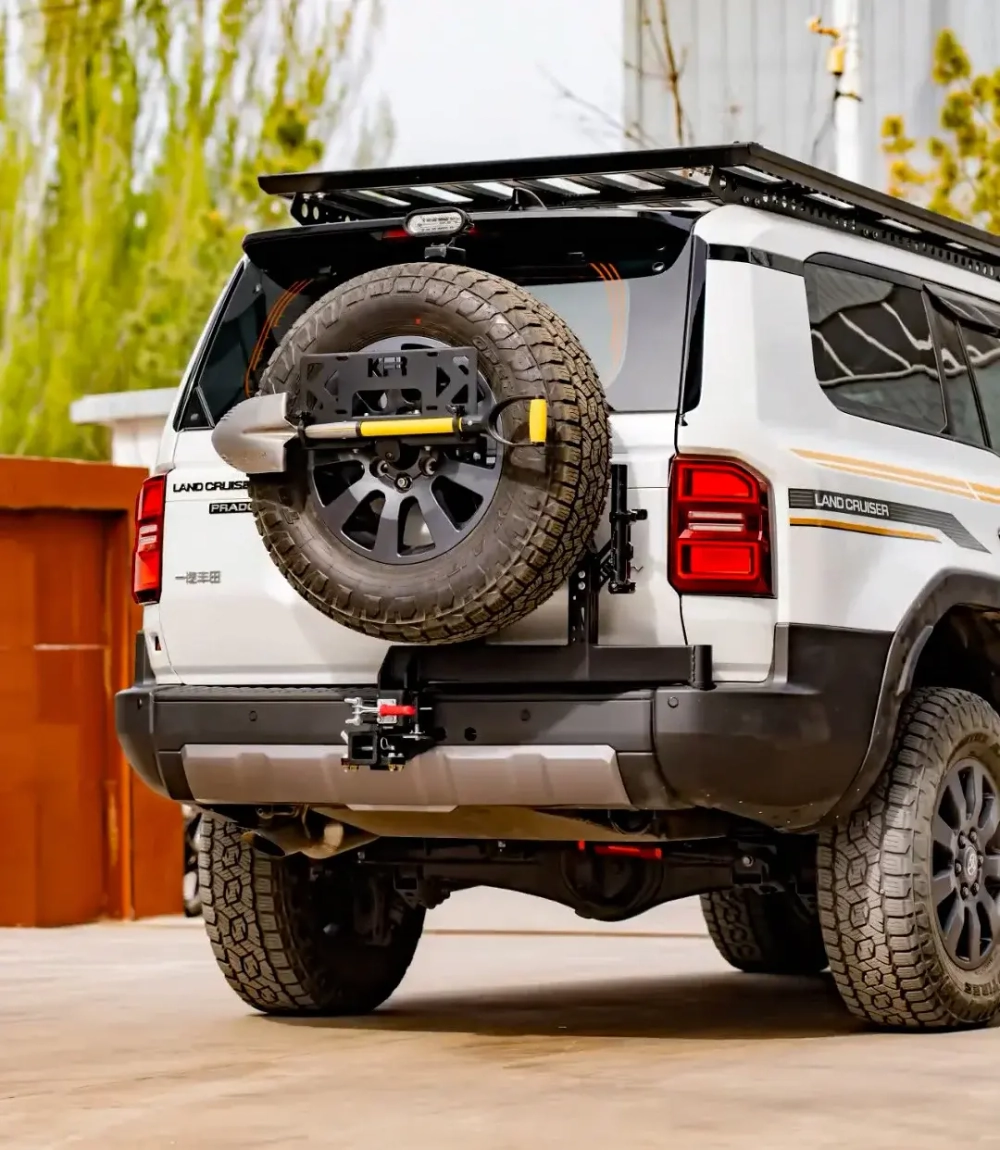 Крепление запасного колеса с фонарем для Toyota Land Cruiser Prado 250 LC250 2024+ Тойота крузер крузак Калитка запаски запаска
