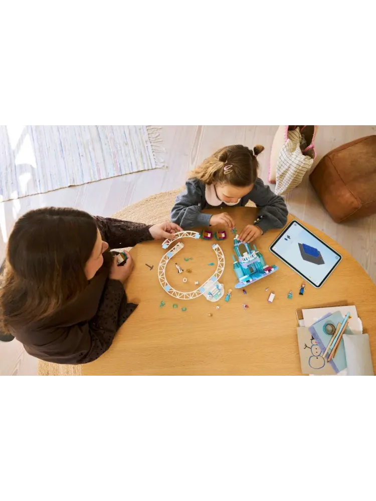 Конструктор Disney 43281 Эльза катается на санях