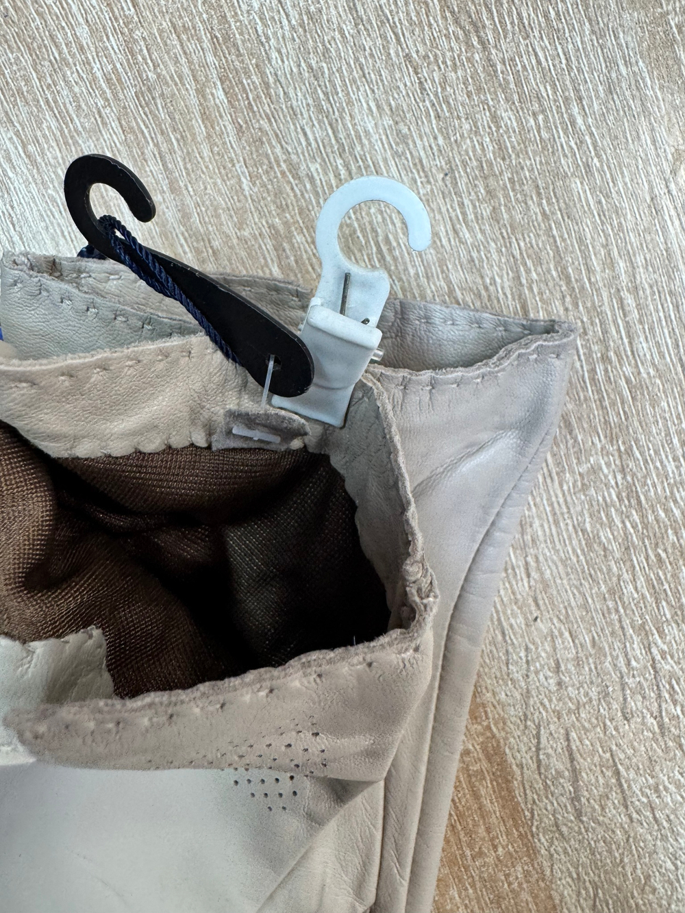 Перчатки. Женские. Материал верха: Кожаные люкс качества. Подклад: Шелк. 5 шт в упаковке.