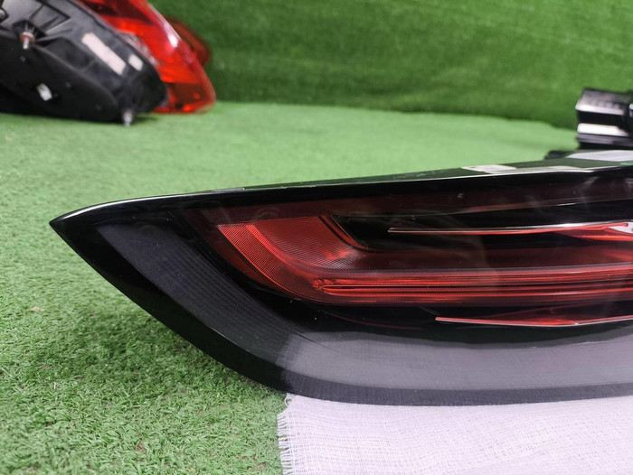 Фонарь левый внешний Porsche Cayenne 3 (2017-2023)