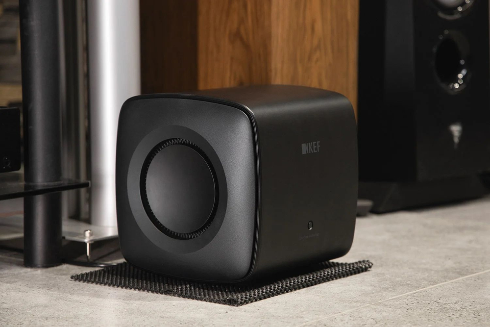 Сабвуфер KEF KC62 Powered SUB