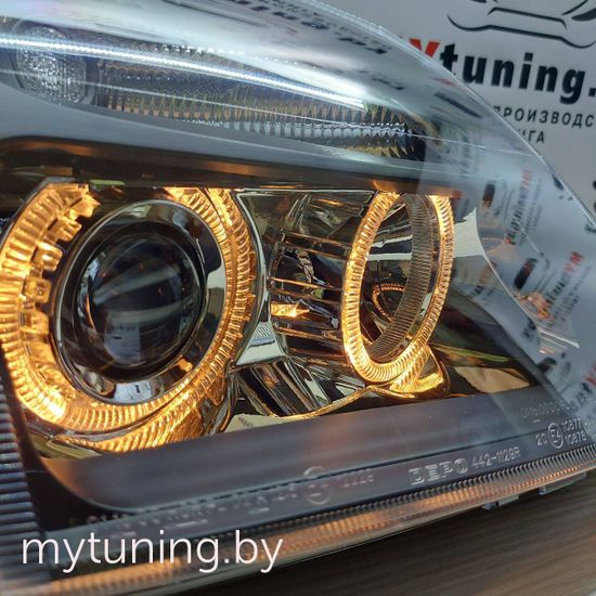 Передние фары Opel Vectra C angel eyes black