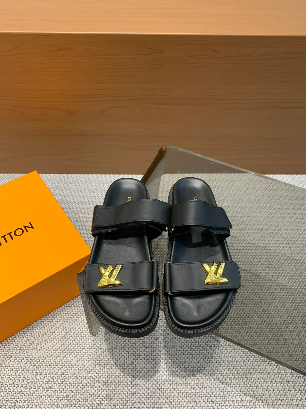 Louis Vuitton Bom Dia Flat Comfort Mule