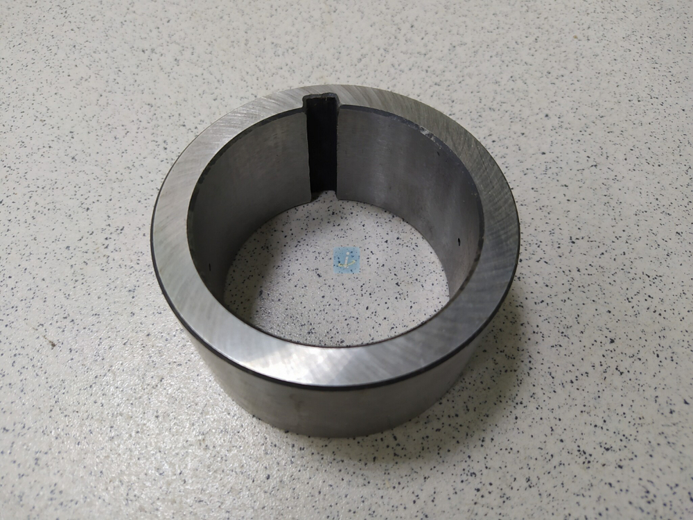 Втулка 238-1701121-10